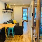 Refuge Urbain Torch & Timber - Stile Moderno e Abitare Minimalista